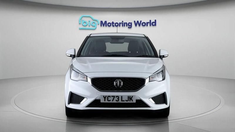 Used MG MG3 Exclusive 106 HP (77 kW) 2023 White Hatchback