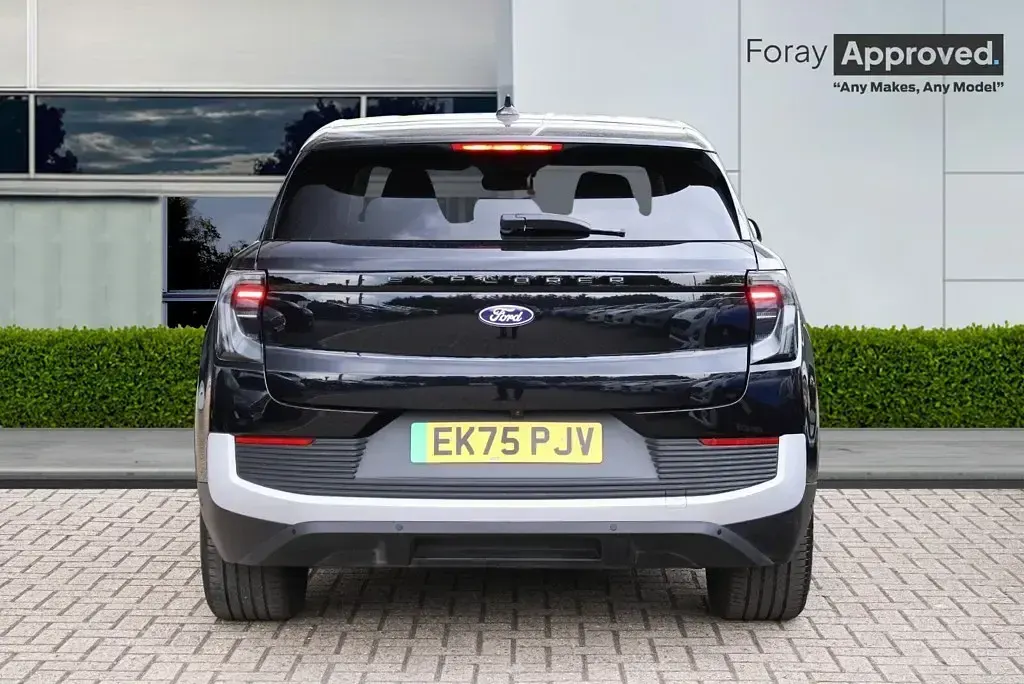 Used Ford Explorer Select 210 kW (286 HP) 2025 SUV
