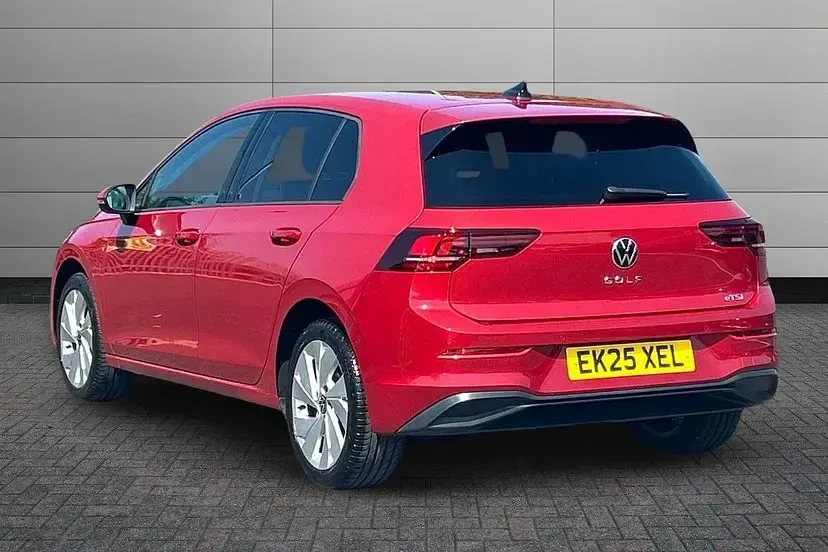 Used VW Golf VIII Match 150 HP (110 kW) 2025 Kings red Hatchback