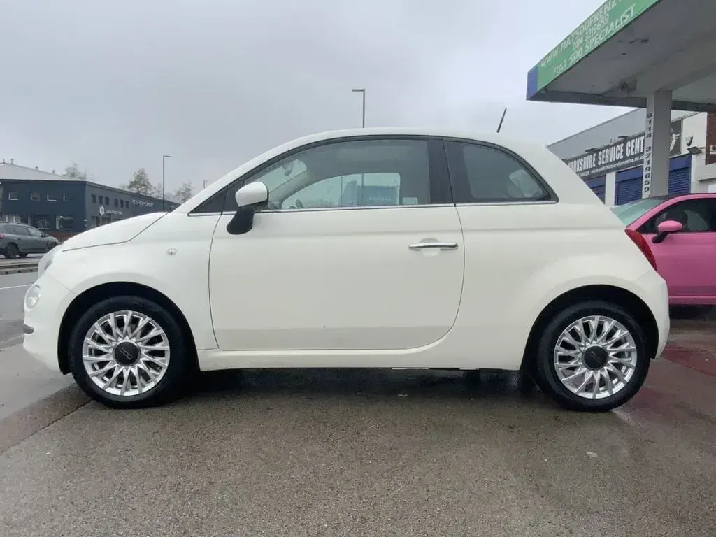 Used Fiat 500 Lounge 69 HP (50 kW) 2016 White Hatchback