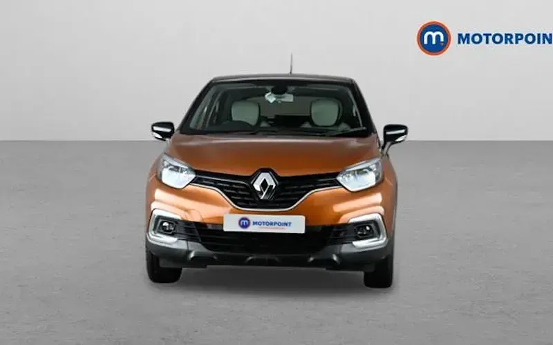 Used Renault Captur Iconic 90 HP (66 kW) 2019 Orange/black SUV