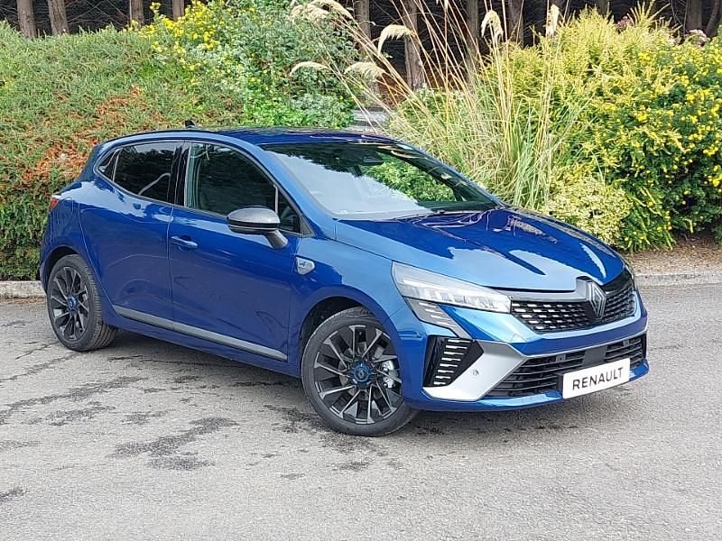 Choice of colours New 2025 Renault Clio V Esprit Alpine Hatchback | £18,498 (Good price) - Image 1/4