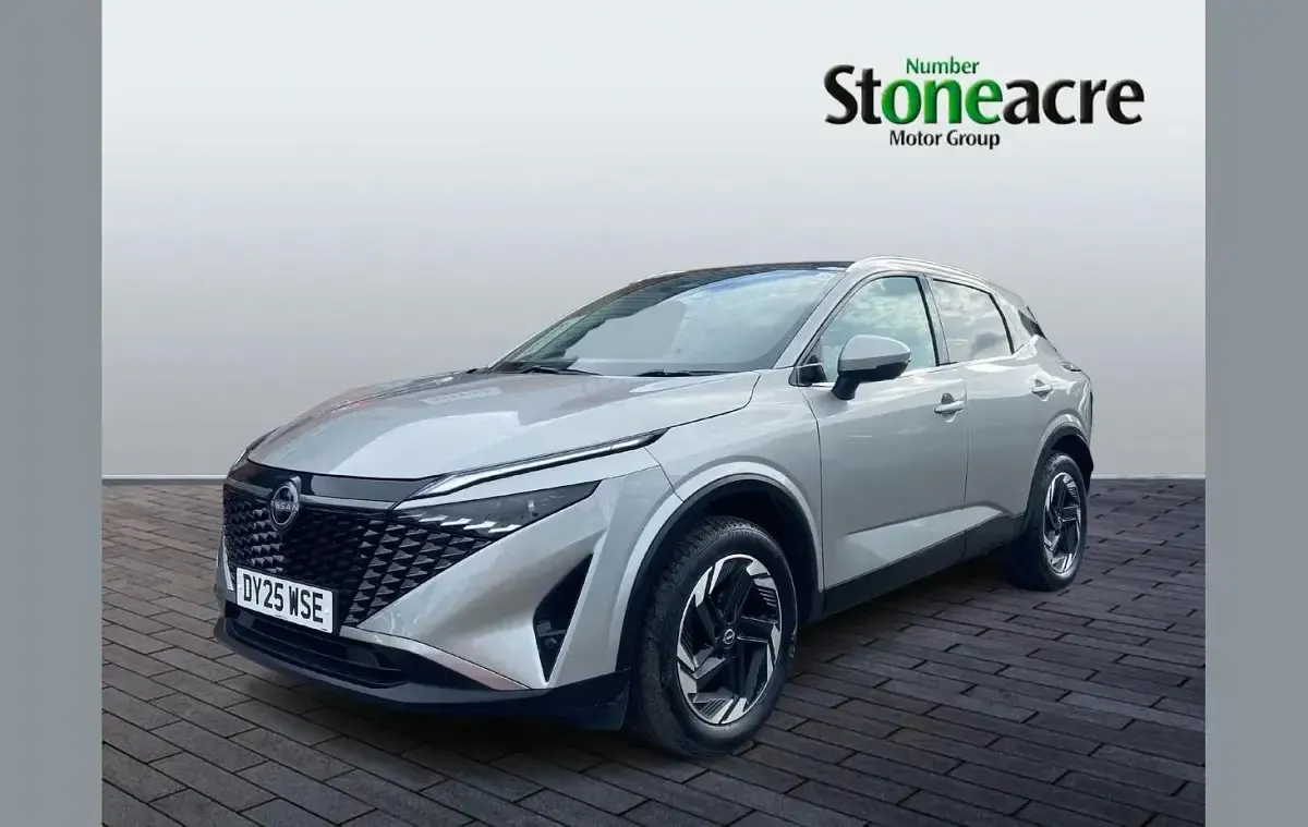 Used Nissan Qashqai N-Connecta 138 HP (101 kW) 2025 Silver SUV