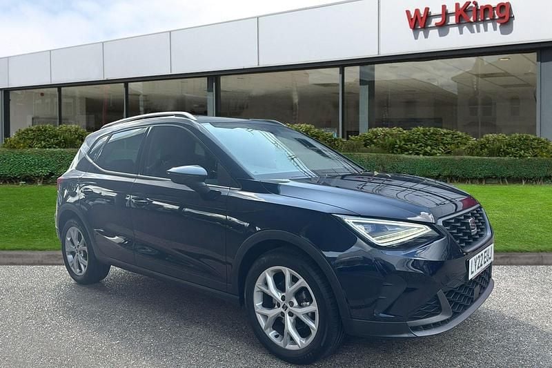 Blue Used 2022 Seat Arona FR SUV | £14,695 (Fair price) - Image 1/3