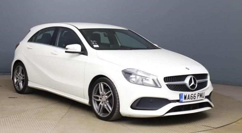 Used Mercedes A180 AMG line 2016 White Hatchback