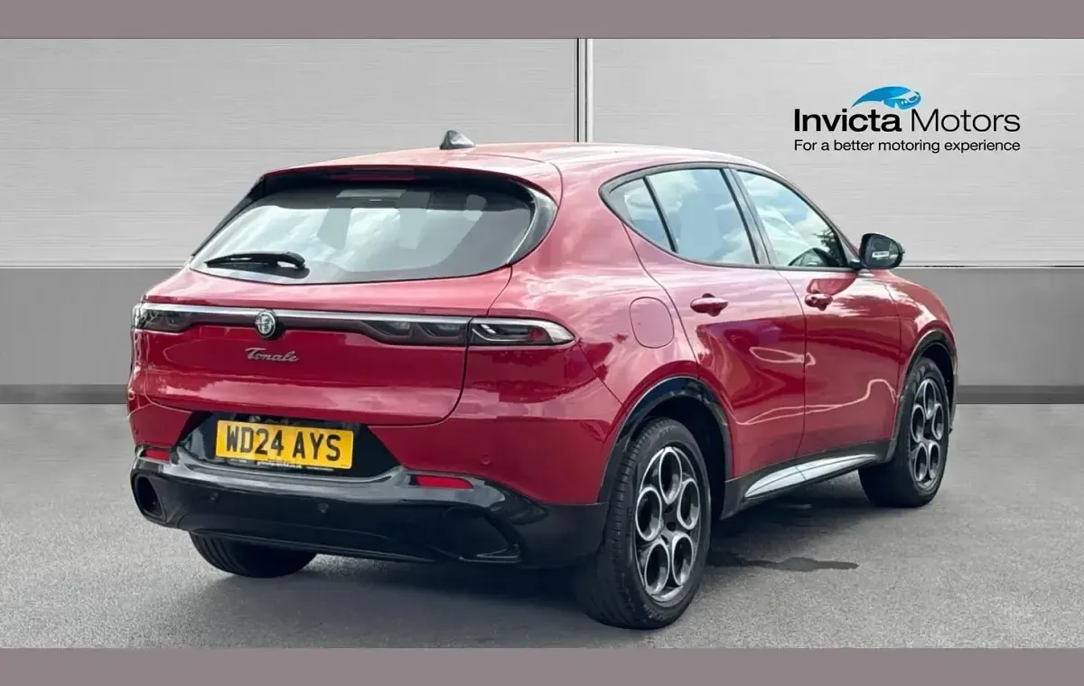 Used Alfa Romeo Tonale Sprint 160 HP (117 kW) 2024 Red SUV