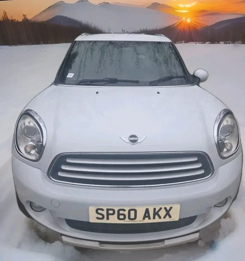 Used Mini Cooper D 2010 White Hatchback