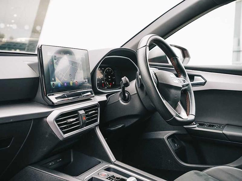 Used Seat Leon FR Sport 2021 Red Hatchback