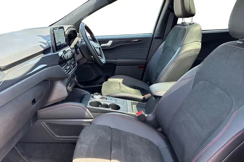 Used Ford Kuga 222 HP (163 kW) 2024 Grey matter SUV