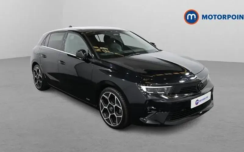 Used Vauxhall Astra Ultimate 131 HP (96 kW) 2026 Hatchback