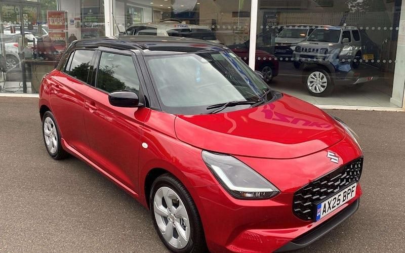 Burning red pearl / super black pearl New 2025 Suzuki Swift Hatchback | £17,249 - Image 1/2