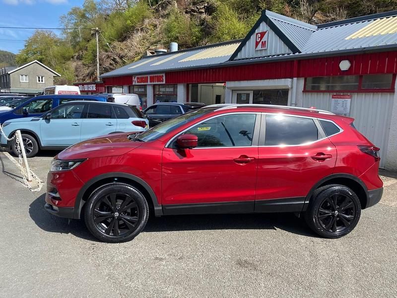 Gebraucht Nissan Qashqai N-Connecta 2021 Rot SUV