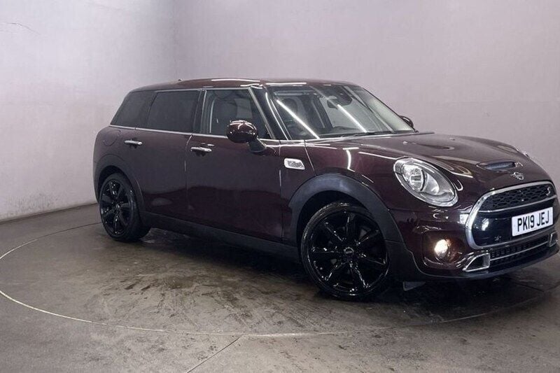 Maroon Used 2019 Mini Cooper Clubman Exclusive Estate | £15,499 (Good price) - Image 1/1