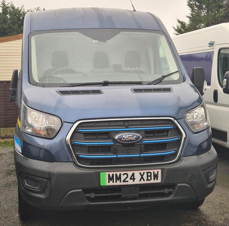 Used Ford Transit 135 kW (184 HP) 2024 Blue Van