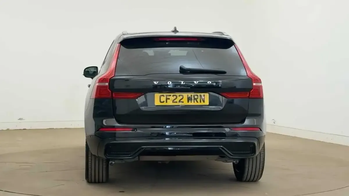 Used Volvo XC60 Plus 247 HP (181 kW) 2023 SUV