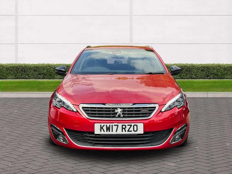 Used Peugeot 308 GT-line 150 HP (110 kW) 2017 Red Estate