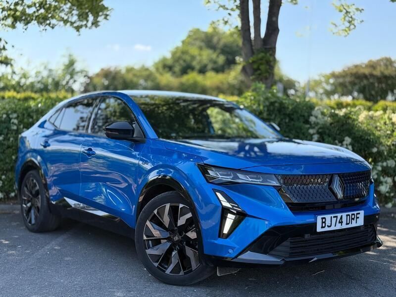Blue/black Used 2024 Renault Rafale Iconic Esprit Alpine SUV | £31,966 (Fair price) - Image 1/3