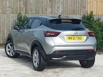 Used Nissan Juke N-Connecta 114 HP (83 kW) 2021 Silver SUV