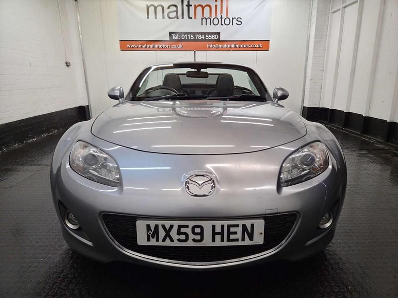 Usado Mazda MX5 Inclusive 160 HP (117 kW) 2011 Prateado Cabrios