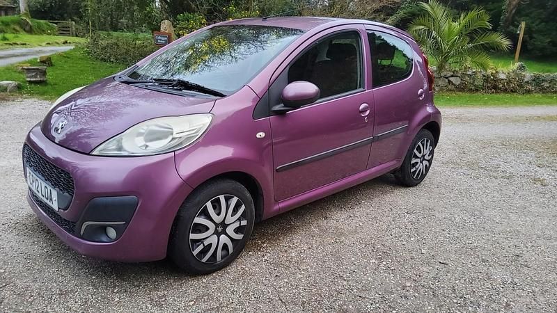 Used Peugeot 107 Active 68 HP (50 kW) 2012 Purple Hatchback