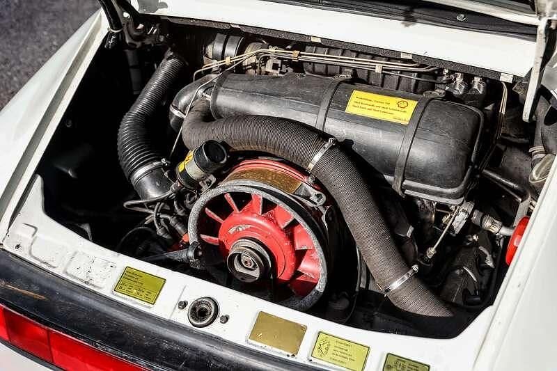 Used Porsche 911SC 204 HP (150 kW) 1983 White Cabriolet