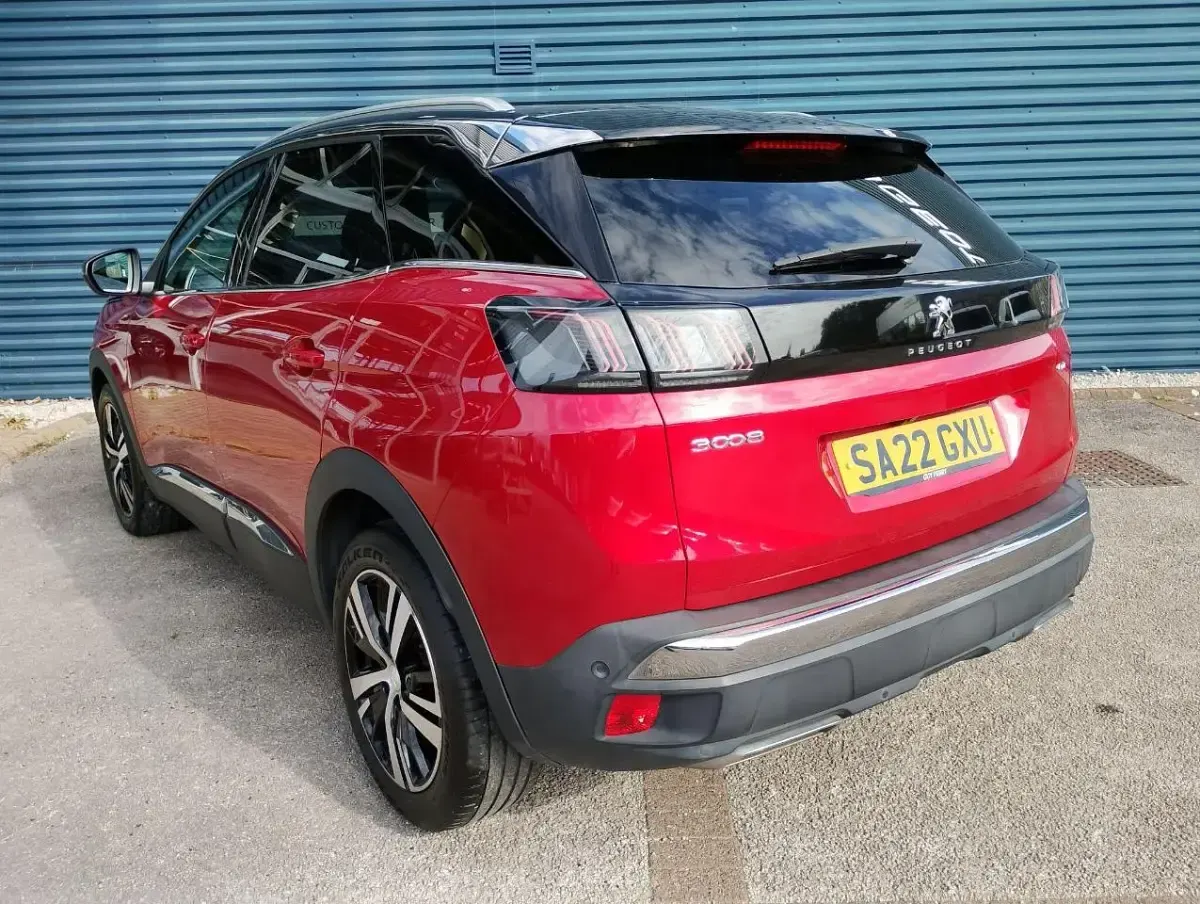 Used Peugeot 3008 GT 129 HP (94 kW) 2022 Red SUV