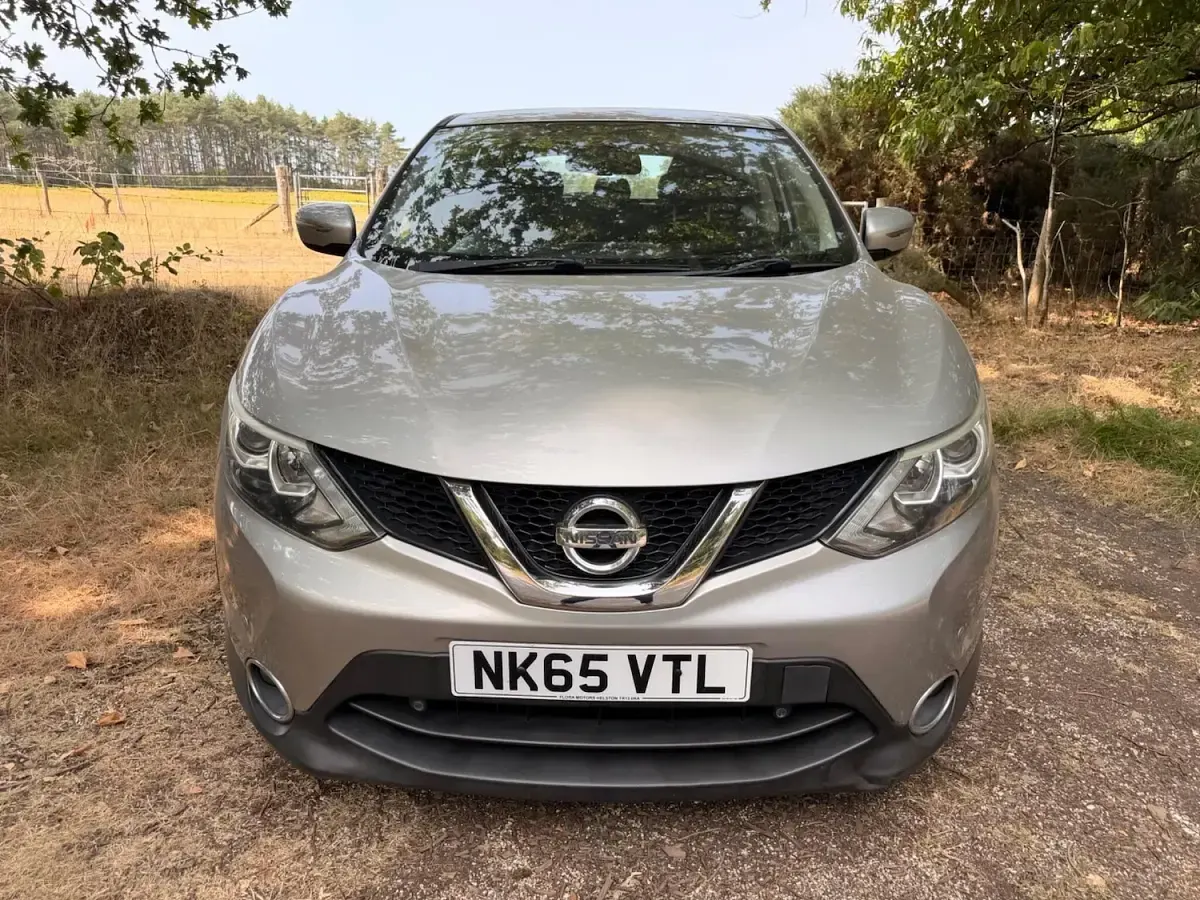 Used Nissan Qashqai Acenta 110 HP (80 kW) 2015 Silver SUV