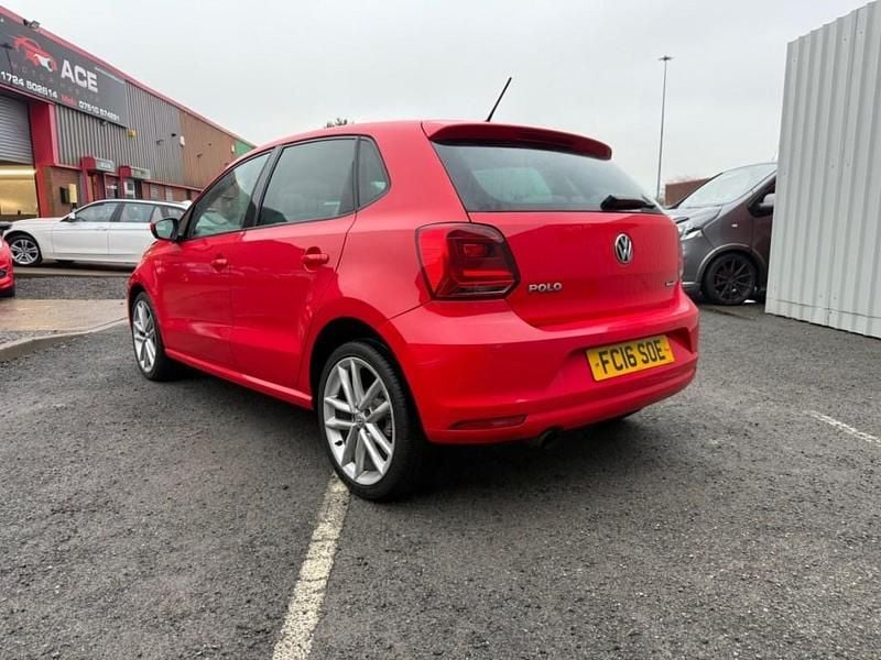 Used VW Polo SEL 110 HP (80 kW) 2016 Red Hatchback