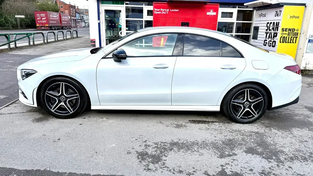 Used Mercedes CLA200 Executive 163 HP (119 kW) 2023 White Coupe