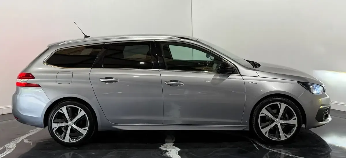Used Peugeot 308 SW GT-line 130 HP (95 kW) 2019 Grey Estate