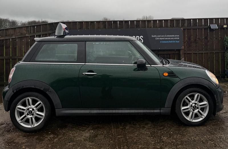 Used Mini Cooper D Hatch 2011 Green Hatchback