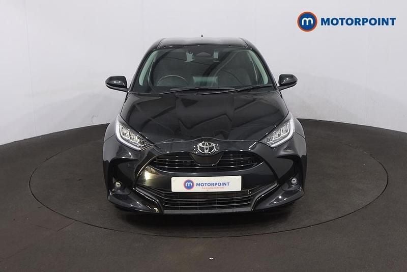 Black Used 2024 Toyota Yaris Hybrid Design Hatchback | £19,299 (Fair price) - Image 1/4