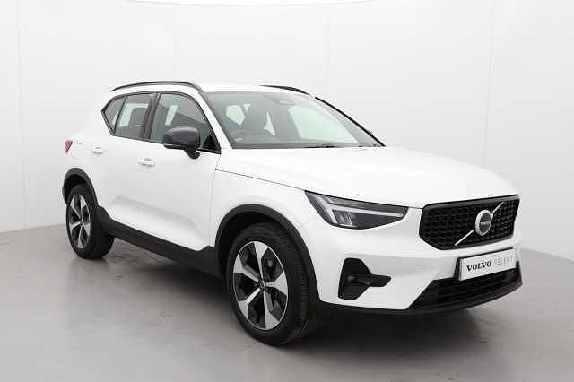 Usado Volvo XC40 Plus 194 HP (142 kW) 2025 SUV