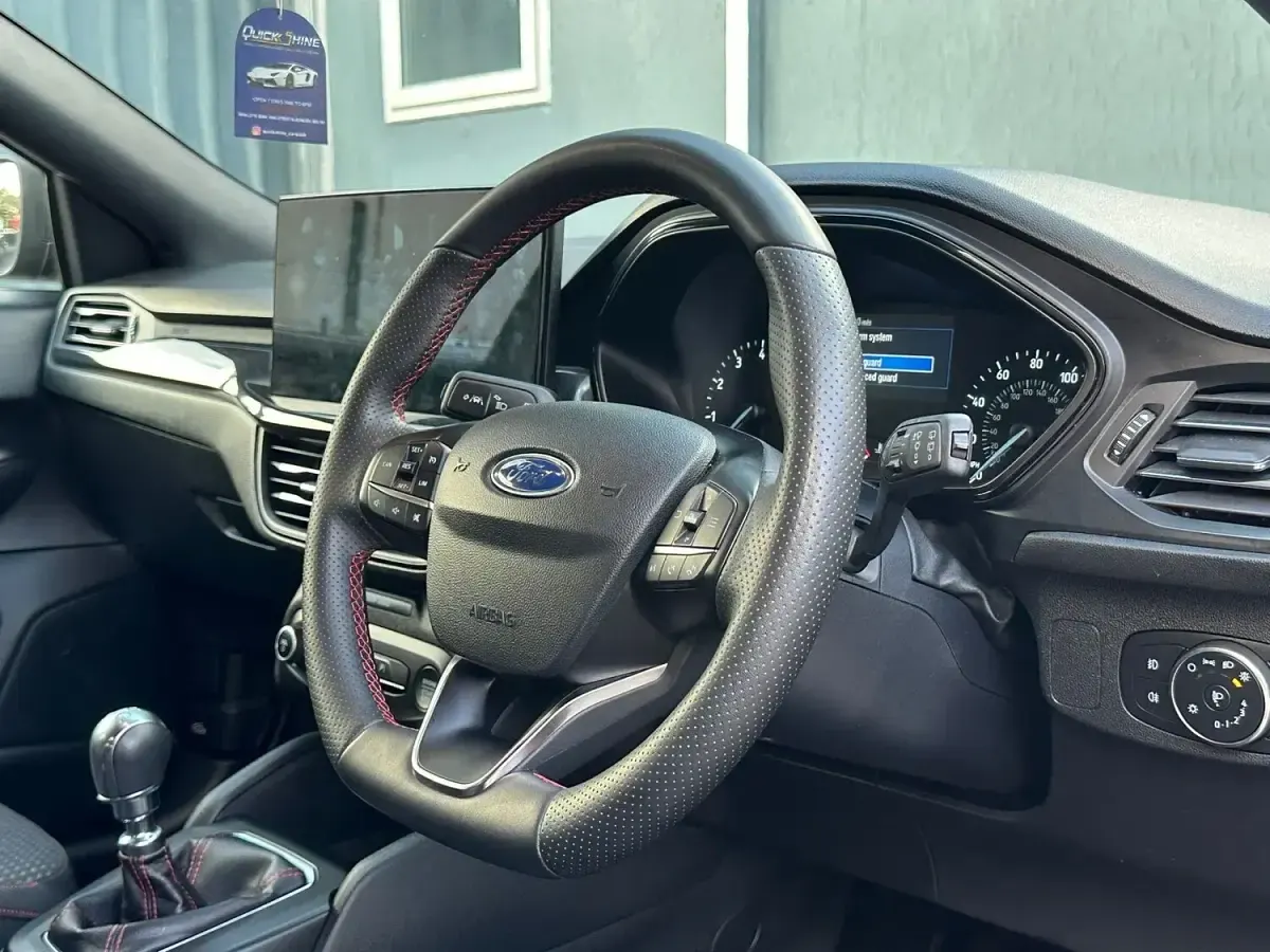 Used Ford Focus ST-Line 125 HP (91 kW) 2022 Grey Hatchback