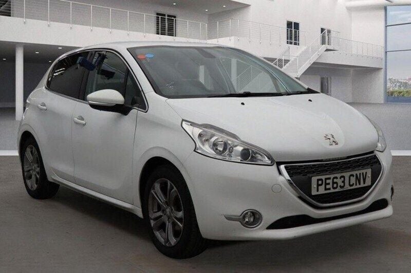 White Used 2013 Peugeot 208 Allure Hatchback | £3,295 (Super price) - Image 1/1