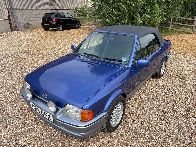 Used Ford Escort 1990 Blue