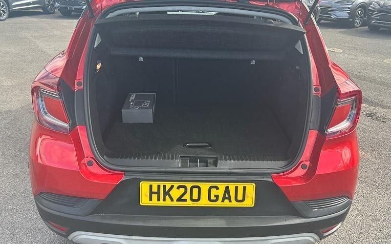 Used Renault Captur Iconic 115 HP (84 kW) 2020 Other SUV