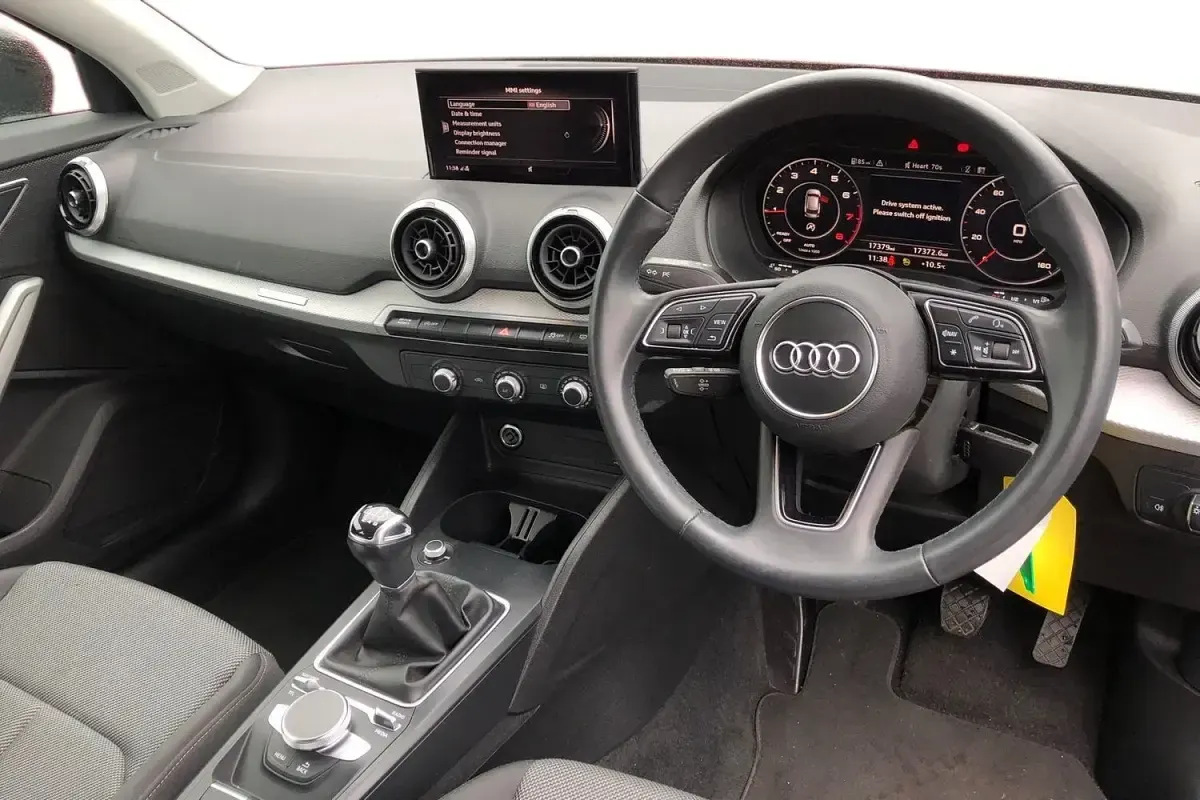 Gebraucht Audi Q2 Sport 110 PS (80 kW) 2022 Grau SUV