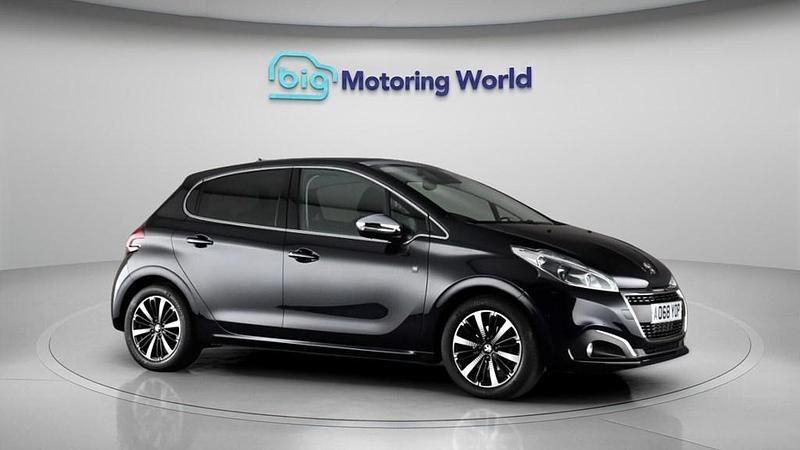 Used Peugeot 208 S 82 HP (60 kW) 2019 Blue Hatchback