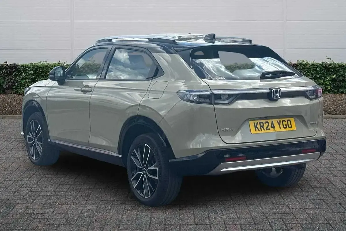 Used Honda HR-V Advance 131 HP (96 kW) 2024 Beige SUV