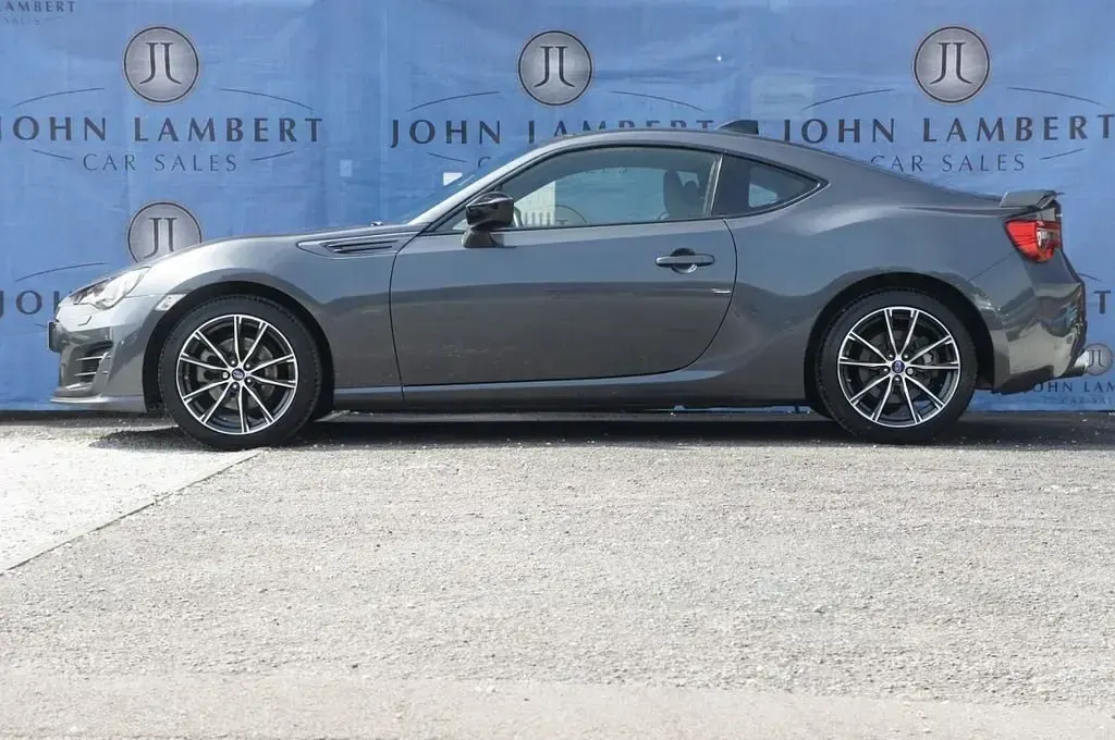 Usado Subaru BRZ 200 CV (147 kW) 2021 Gris Coupe