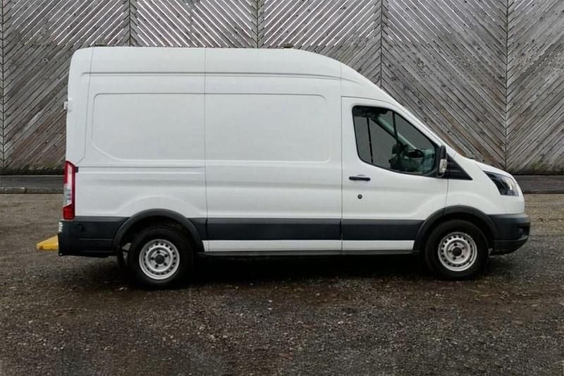 Begagnad Ford Transit Ultimate 130 HK (95 kW) 2018 Vit