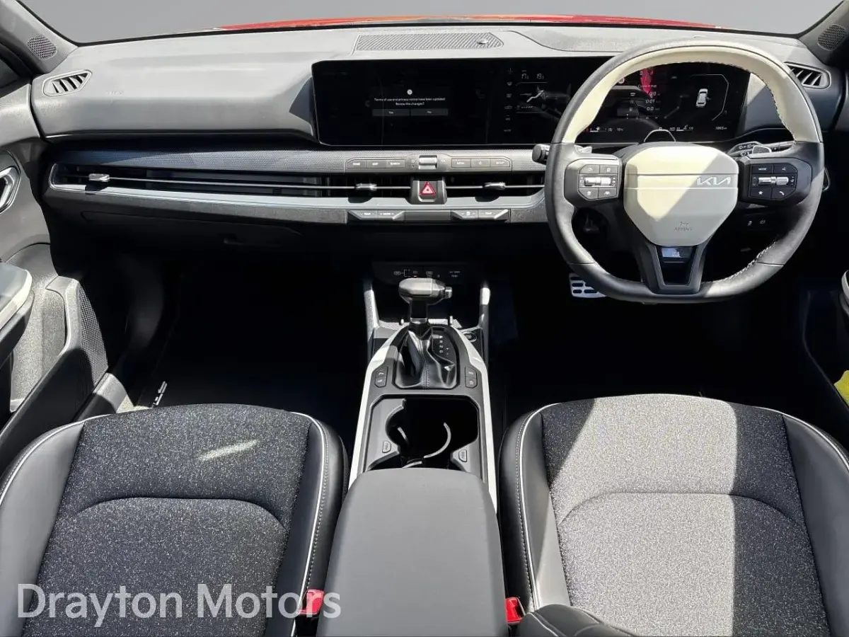 Used Kia K4 GT-Line 115 HP (84 kW) 2026 Red Hatchback