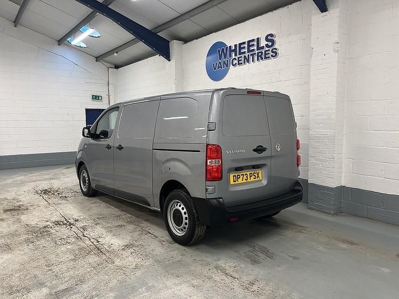 Used Vauxhall Vivaro S 100 HP (73 kW) 2023 Grey MPV