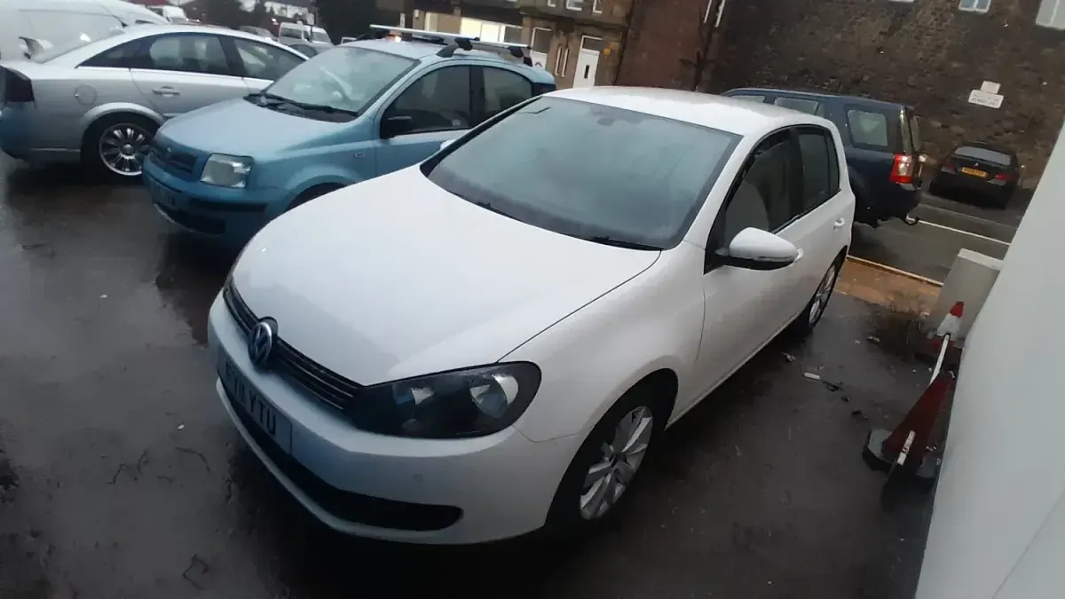 Usado VW Golf VI Match 2011 Branco Citadino