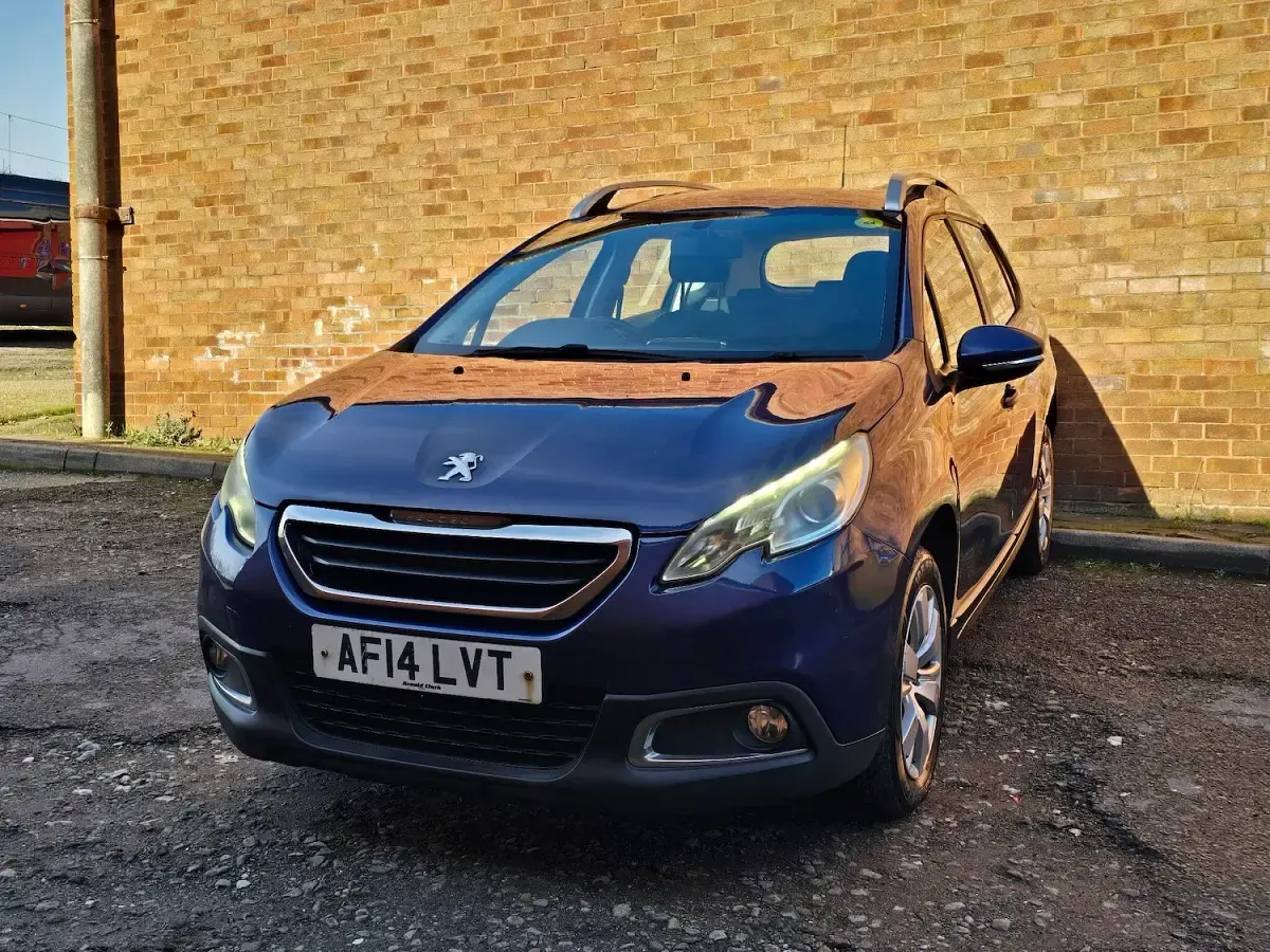 Used Peugeot 2008 Active 68 HP (50 kW) 2014 Blue SUV