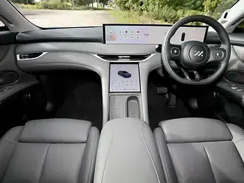 New MG IM6 300 kW (408 HP) 2026 Black SUV