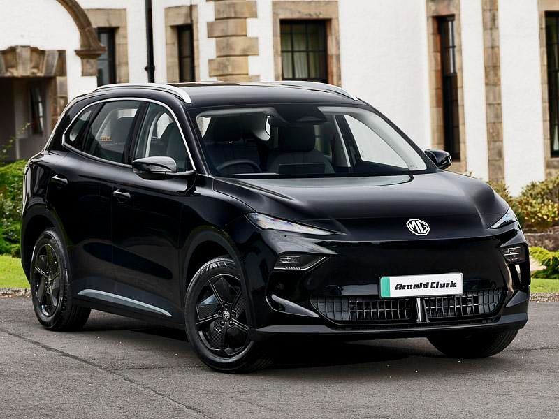 Black New 2025 MG MG5 EV SE Estate | £25,195 (Fair price) - Image 1/3