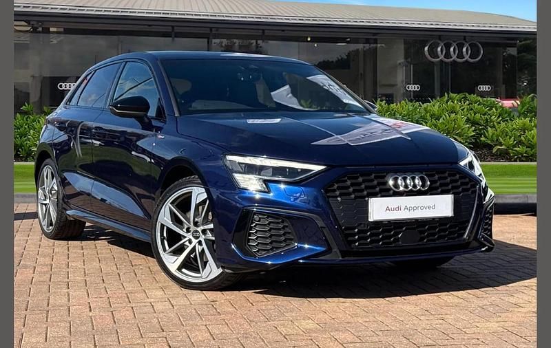 Used Audi A3 Comfort 150 HP (110 kW) 2022 Blue Sedan