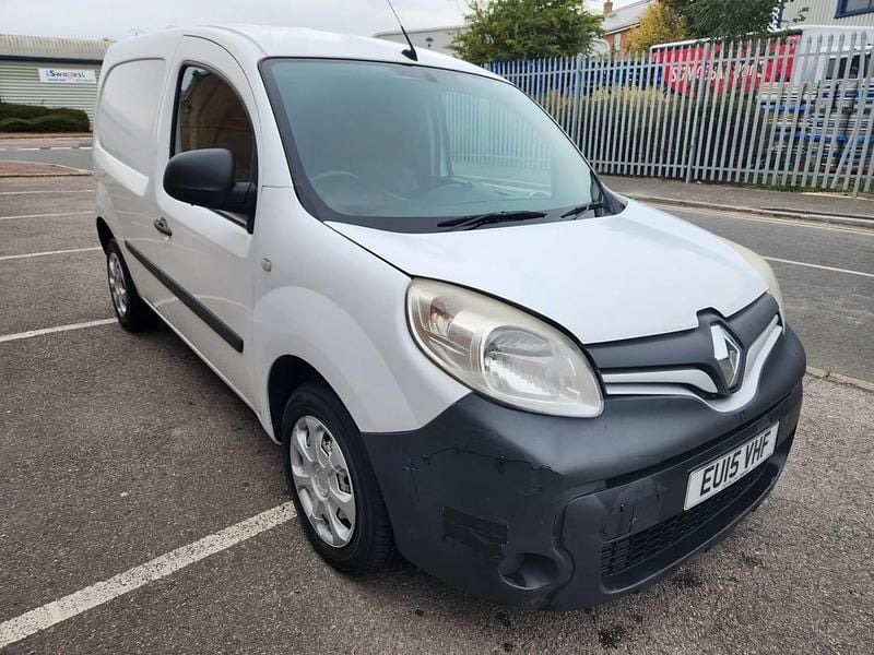 White Used 2015 Renault Kangoo MPV | £2,995 (Expensive) - Image 1/4